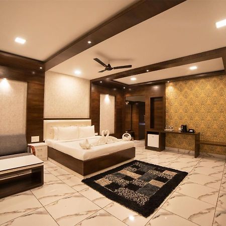 Sr Jungle Resort Coimbatore Eksteriør bilde